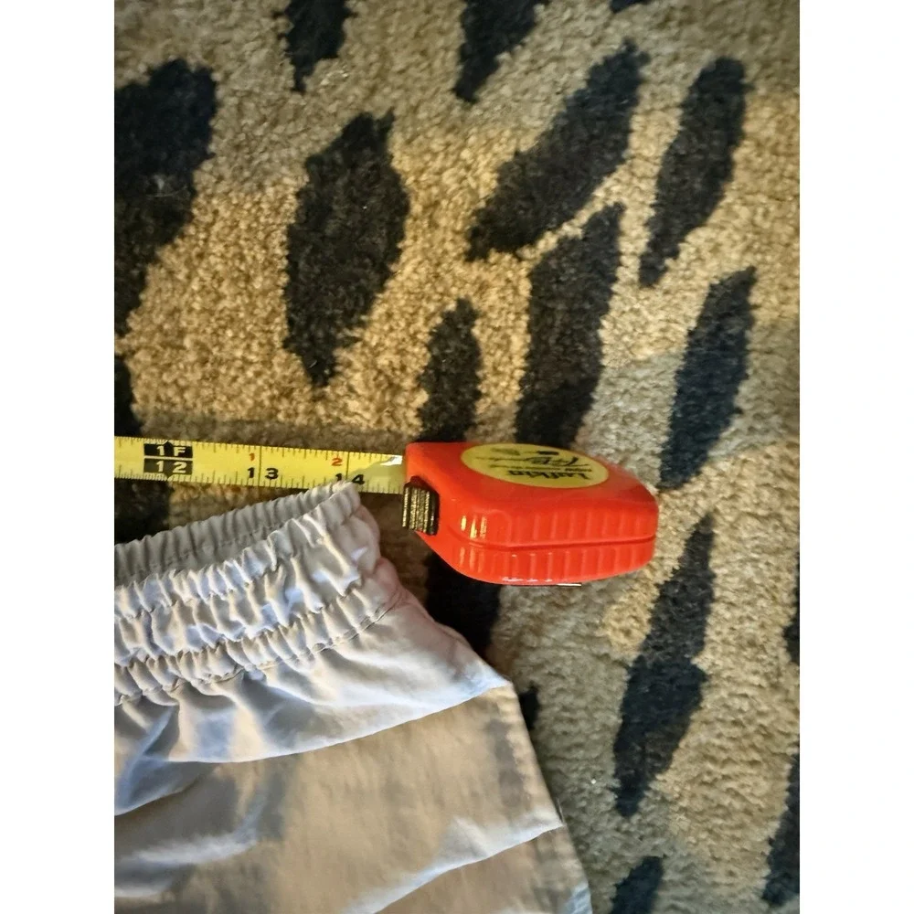 Ladies Size  Medium Nike Dry‎ Fit Shorts With Pockets 3899